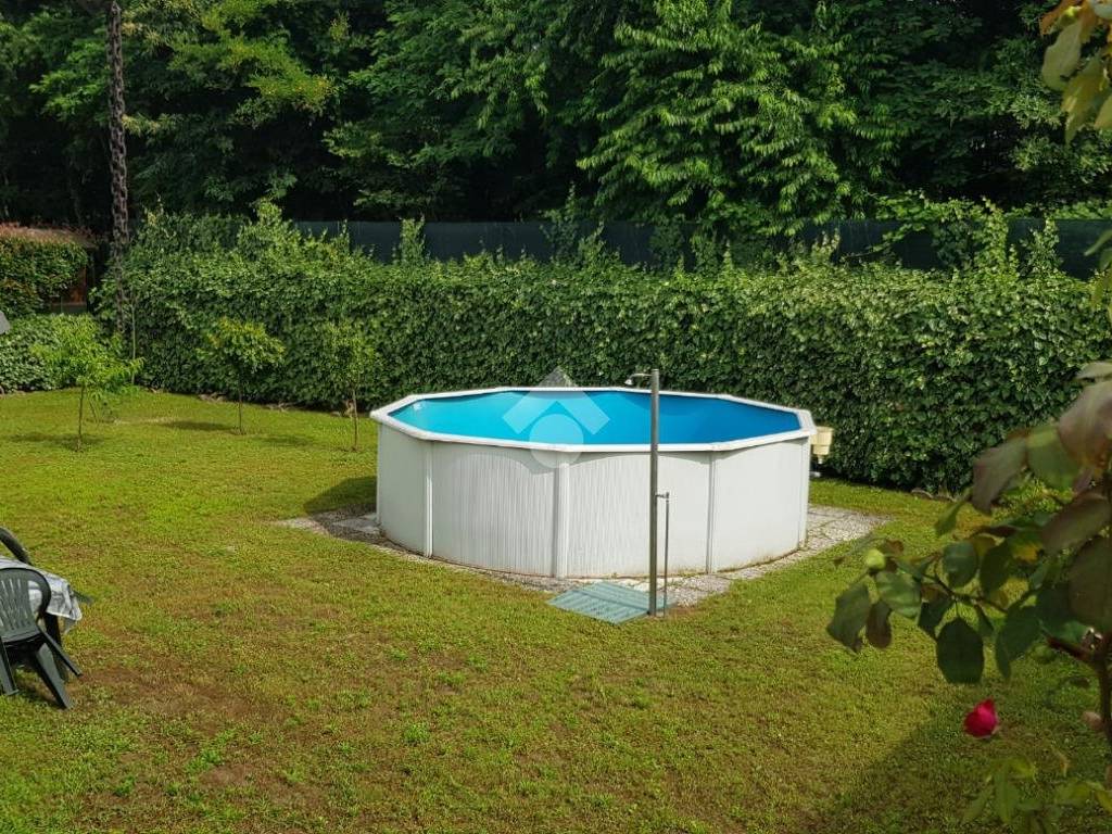 Villa a Castelletto sopra ticino in Via Gesiolo - Foto 3