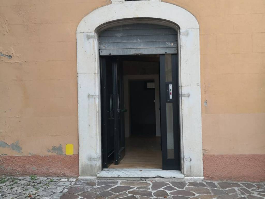 Immobile a Carovilli in Piazza Municipio - Foto 2