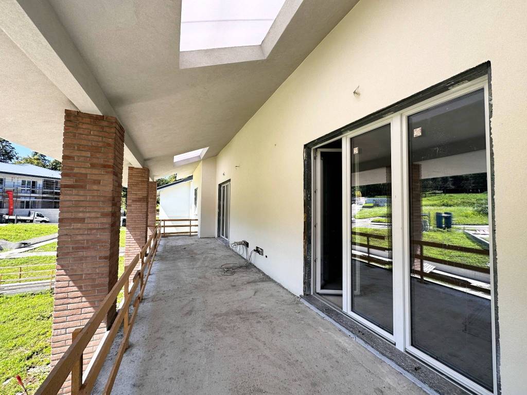 Appartamento a Bizzarone in Via Roma S.N.C. - Foto 2