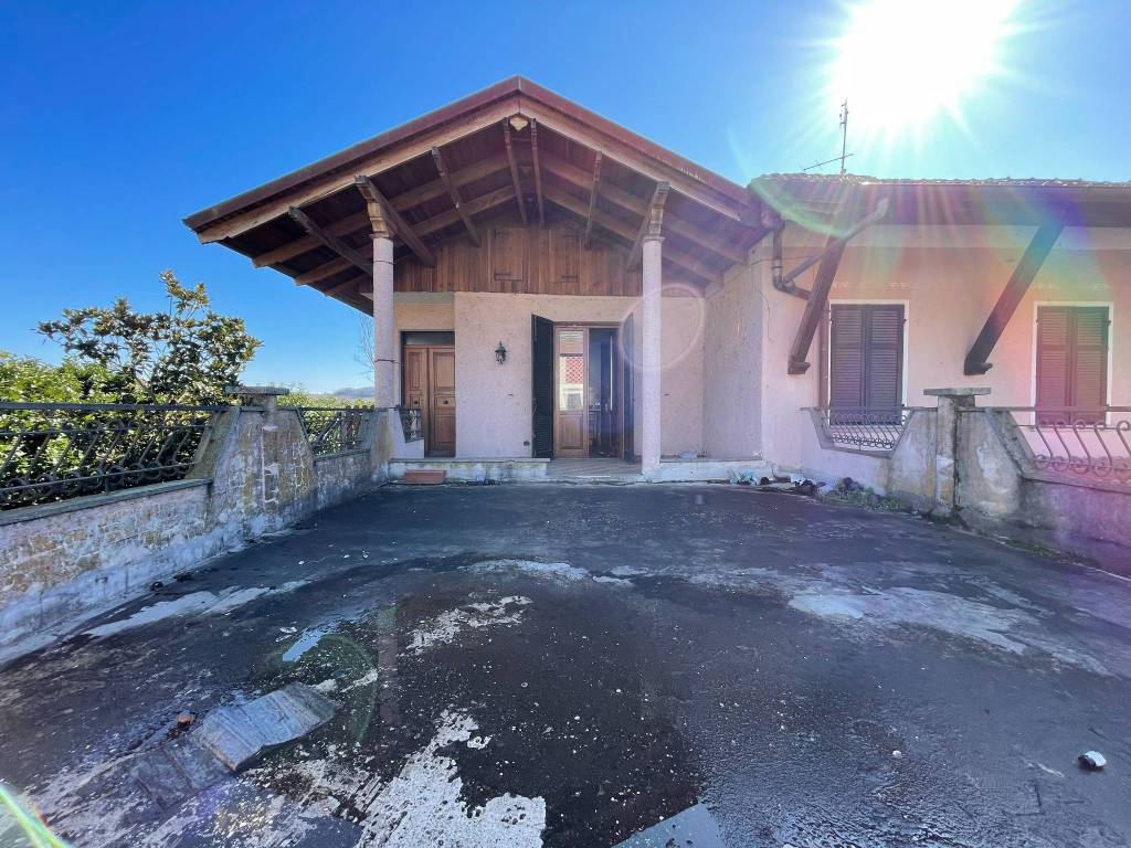 Villa a Canelli in Corso della Libertà - Foto 3