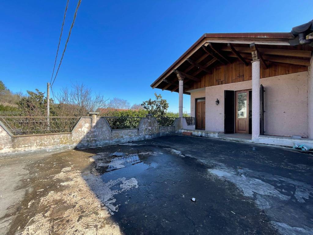 Villa a Canelli in Corso della Libertà - Foto 5