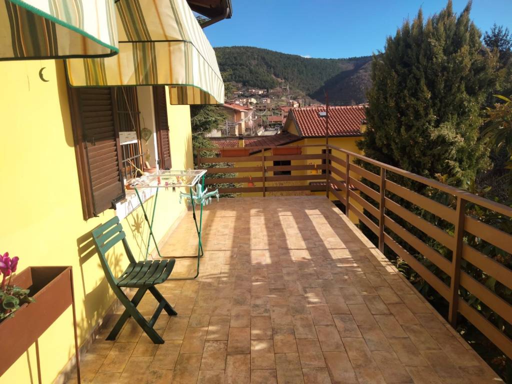 Villa a Nocera umbra in Via Giuseppe Garibaldi - Foto 2