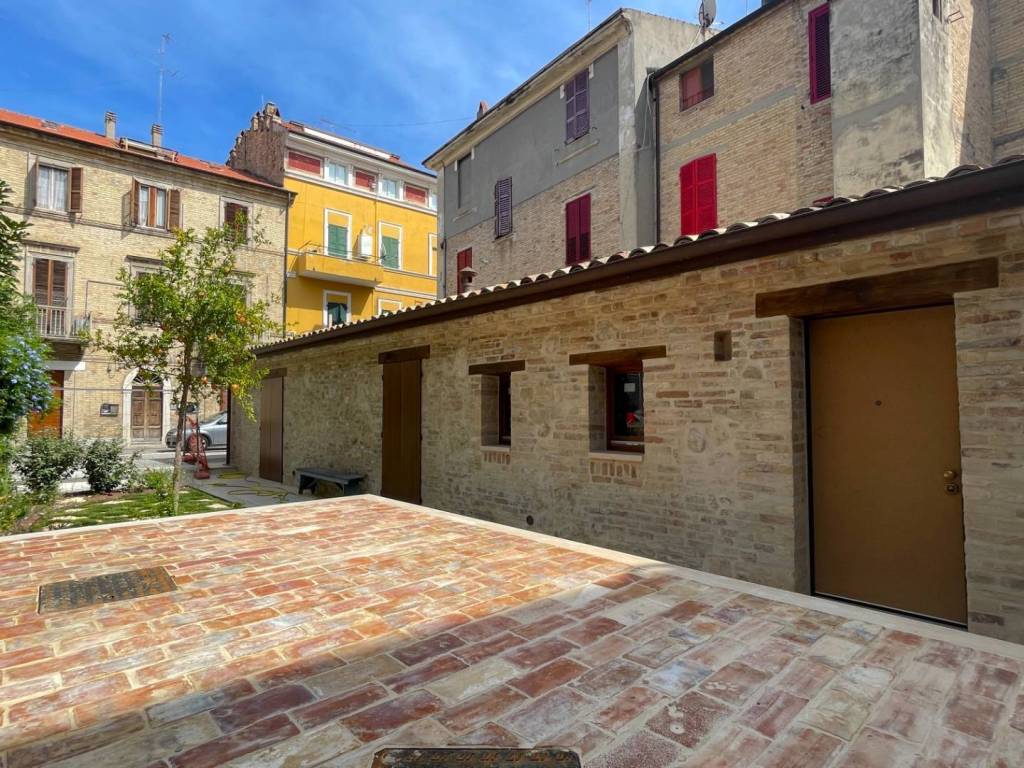 Casa indipendente a San benedetto del tronto in Via Degli Orti - Foto 2