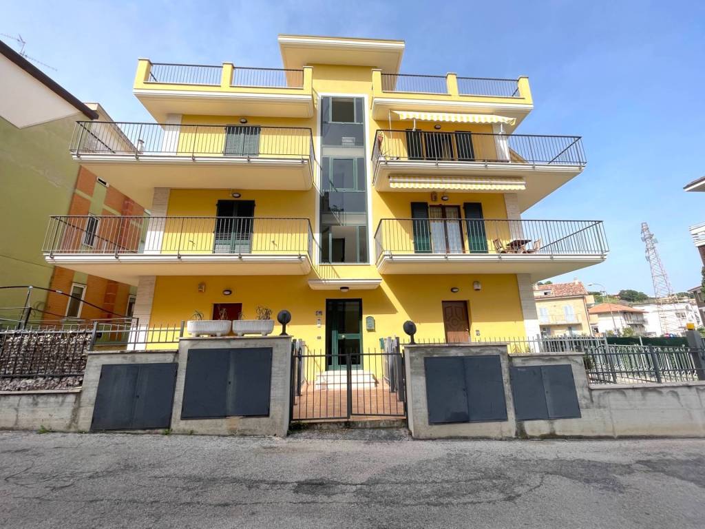 Appartamento a San benedetto del tronto in Via Santa Caterina - Foto 2