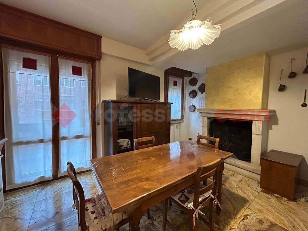 Appartamento a Legnago in Via Piazzetta Giosuè Carducci, 1 - Foto 2