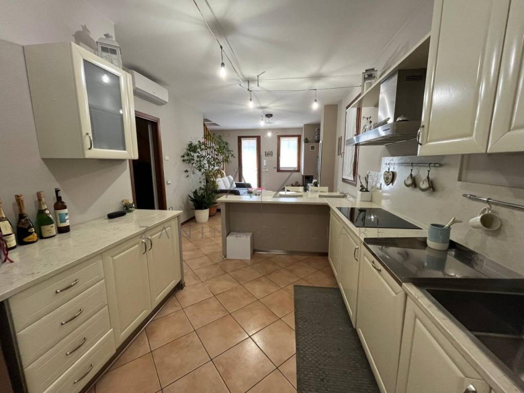 Villetta a schiera a Asolo in Via Giacomo Puccini - Foto 2