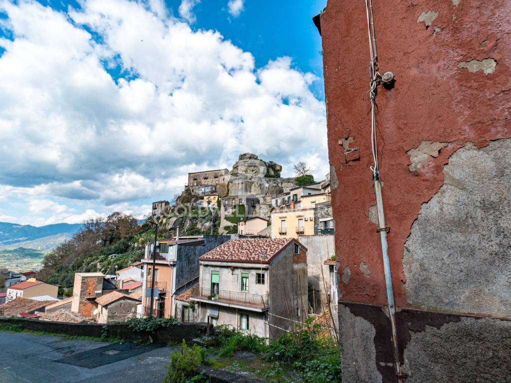 Rustico / casale a Castiglione di sicilia in Via Pagana, 6 - Foto 2
