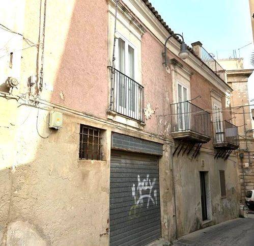 Casa indipendente a Modica in Via Santi Quaranta, 1 - Foto 3
