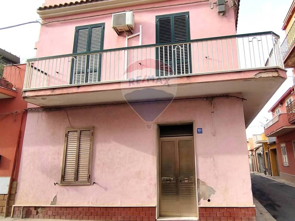 Casa indipendente a Pachino in Via Sebastiano Bravato, 20 - Foto 2