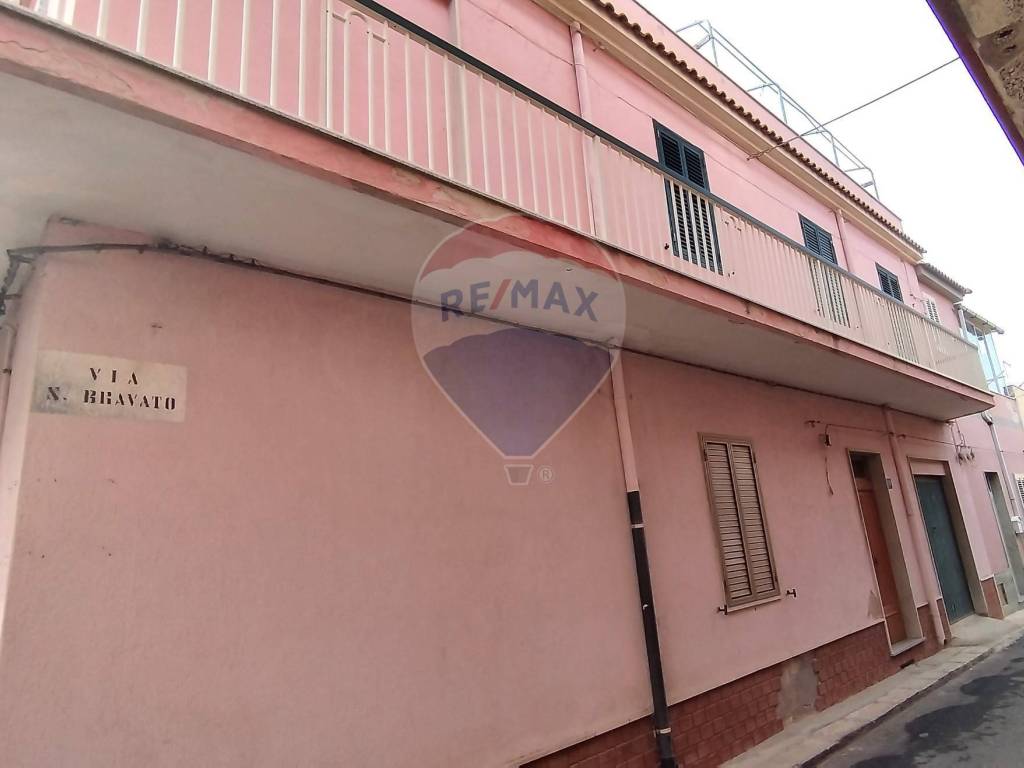 Casa indipendente a Pachino in Via Sebastiano Bravato, 20 - Foto 4
