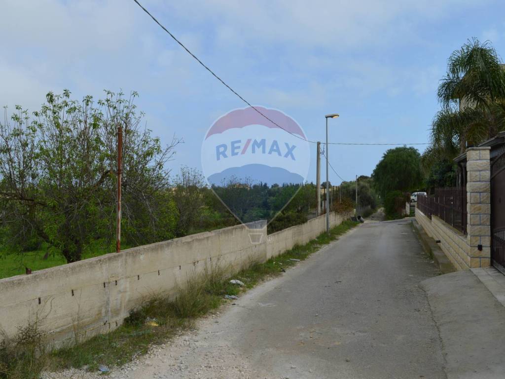 Terreno a Pachino in Via Salvatore Quasimodo - Foto 3