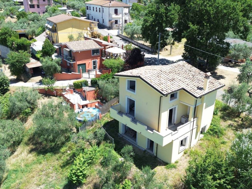 Villa a Fara in sabina in Via Baccelli - Foto 5