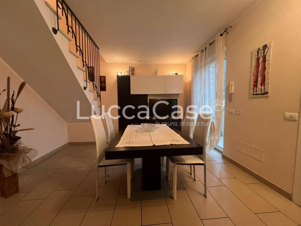 Appartamento a Lucca in Via della Santissima Annunziata, , 38 - Foto 2