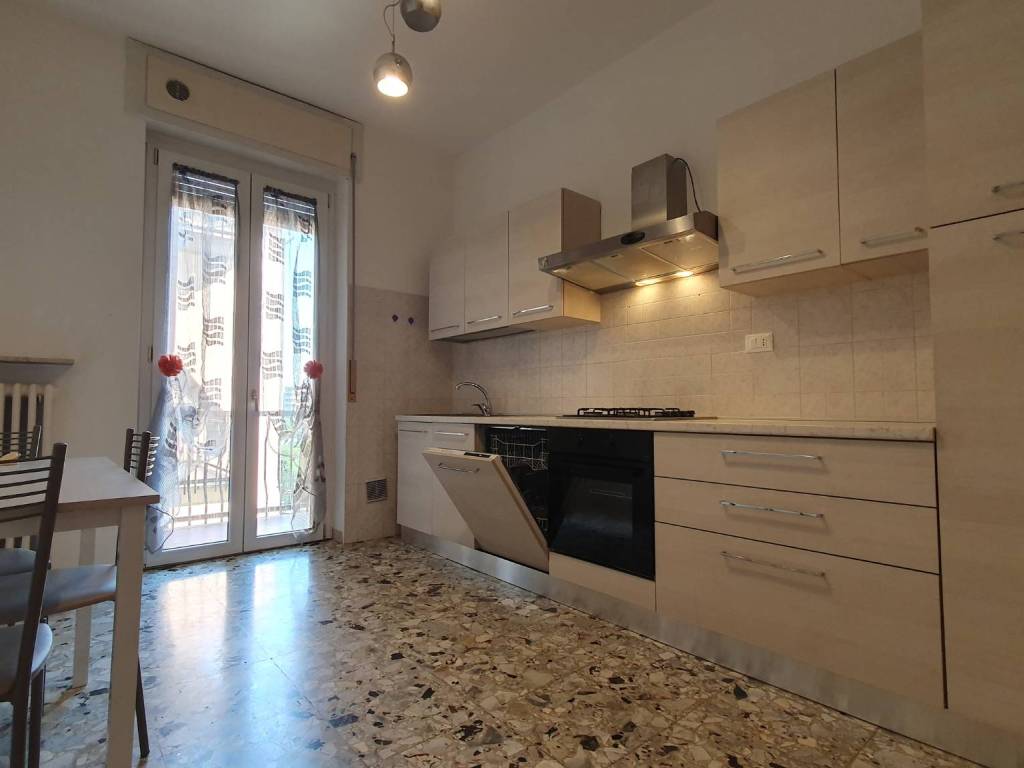 Appartamento a Verona in Piazzale Olimpia, 28 - Foto 3