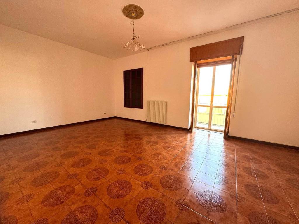 Palazzo / stabile a Taranto - Foto 5