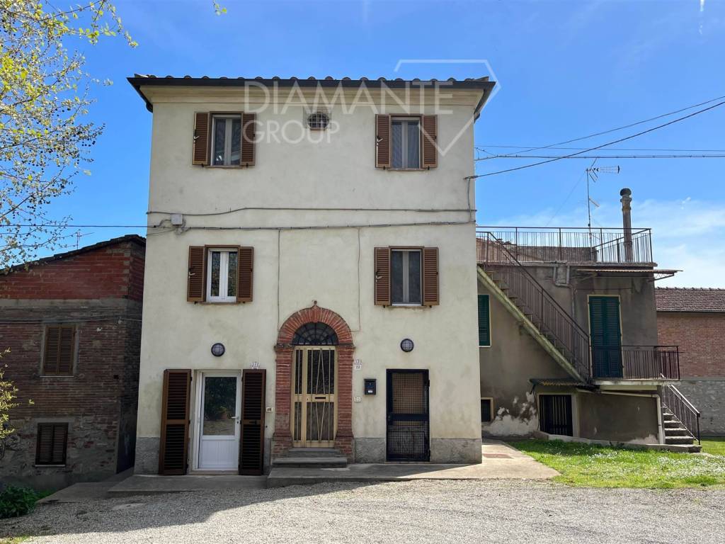 Casa indipendente a Castiglione del lago in sanfatucchio - Foto 2