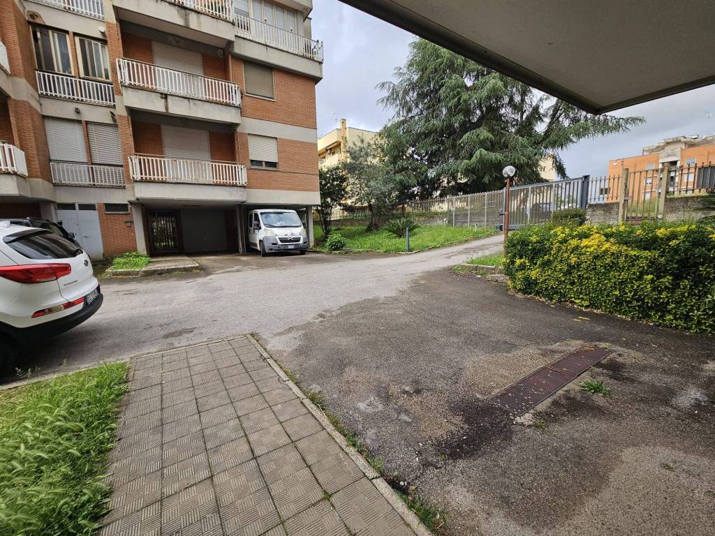 Appartamento a Cisterna di latina in Via Luigi Bartolani - Foto 4