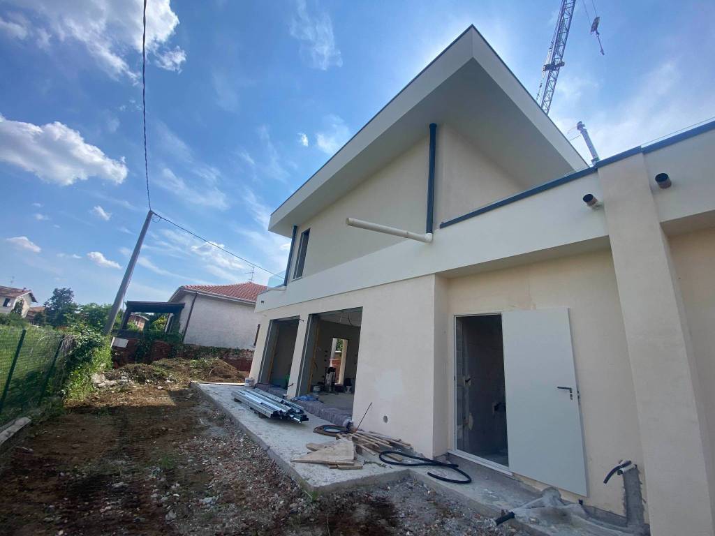 Villa a Samarate in Via Mottarone, 21 - Foto 2