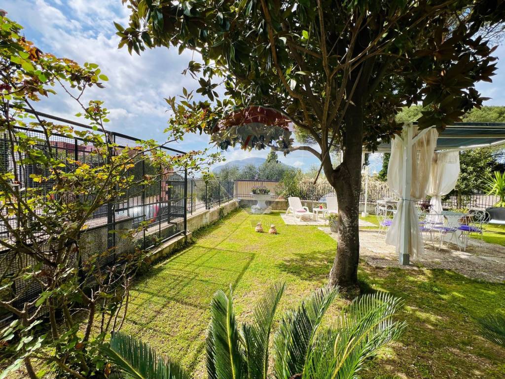 Villa a Caserta in Via Di Vigna Brigida, 13 - Foto 4