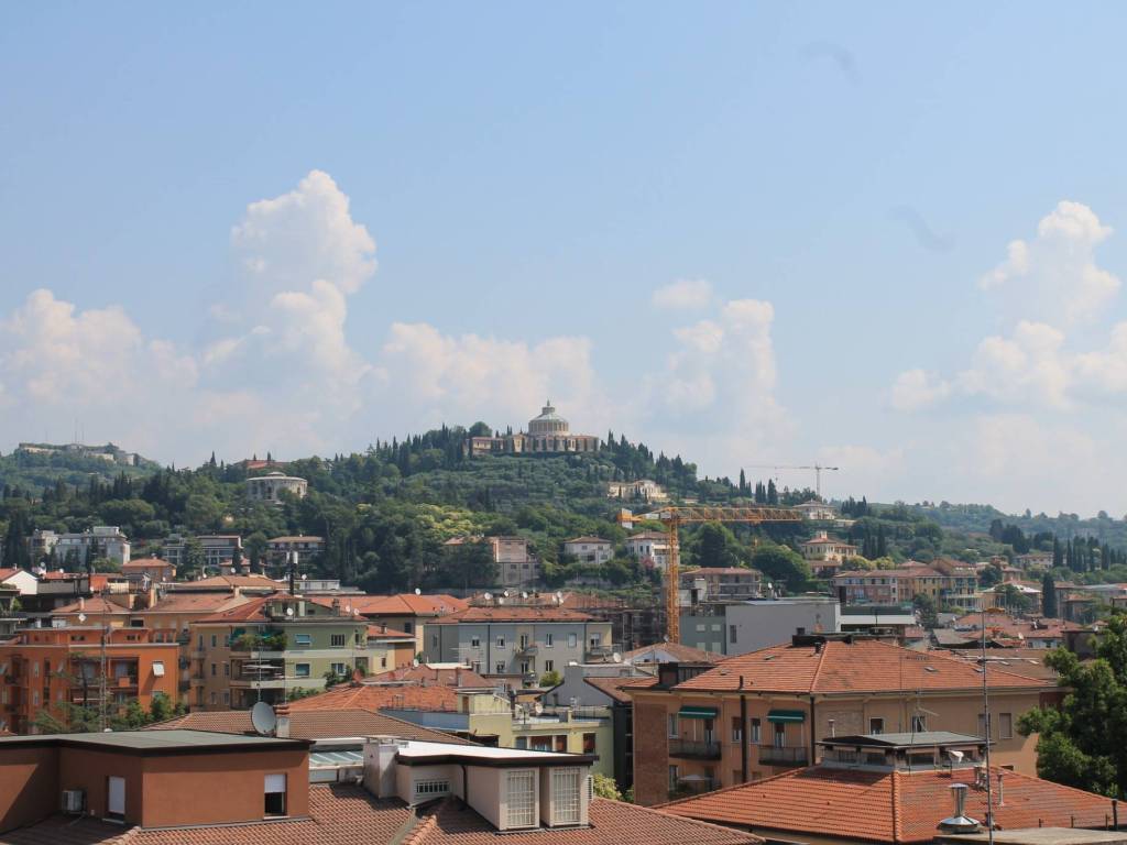 Appartamento a Verona in Via Aspromonte, 15 - Foto 4