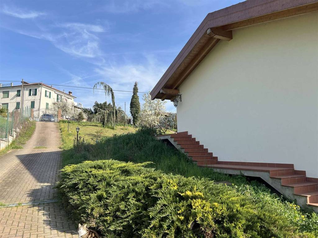 Villa a Cassano spinola in Via della libertà - Foto 3