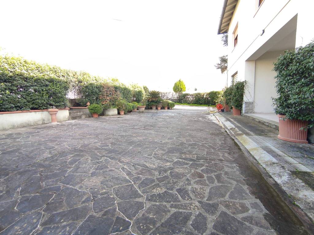Villa a Pistoia in Via Lucchese - Foto 3