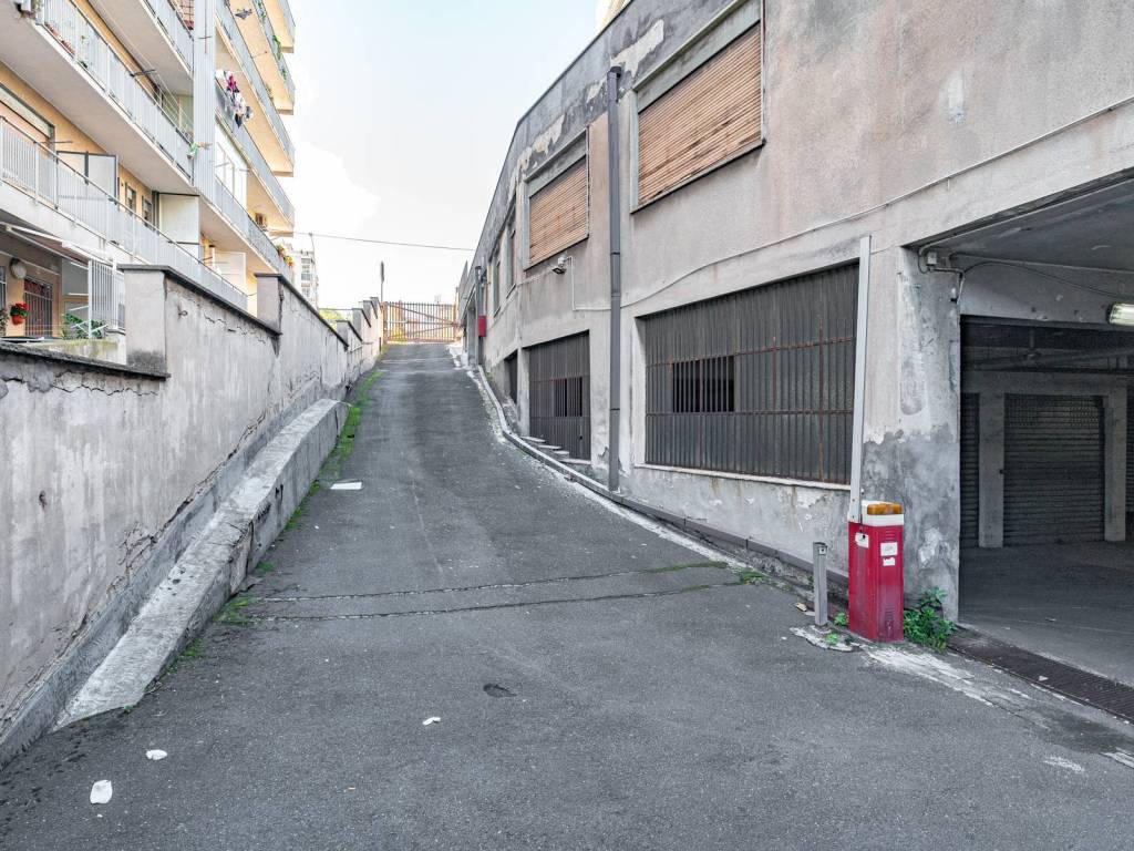 Box / garage a Catania in Via Caronda, 470 - Foto 5