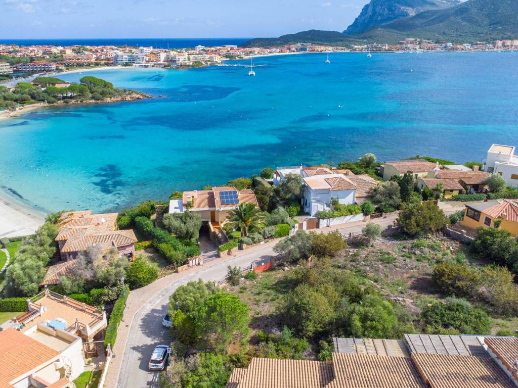 Villa a Golfo aranci in Via del Ginepro - Foto 4