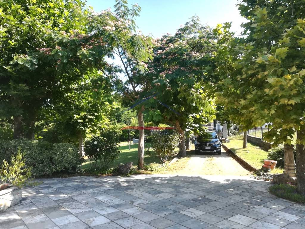 Villa a Poppi in Via Roma - Foto 3