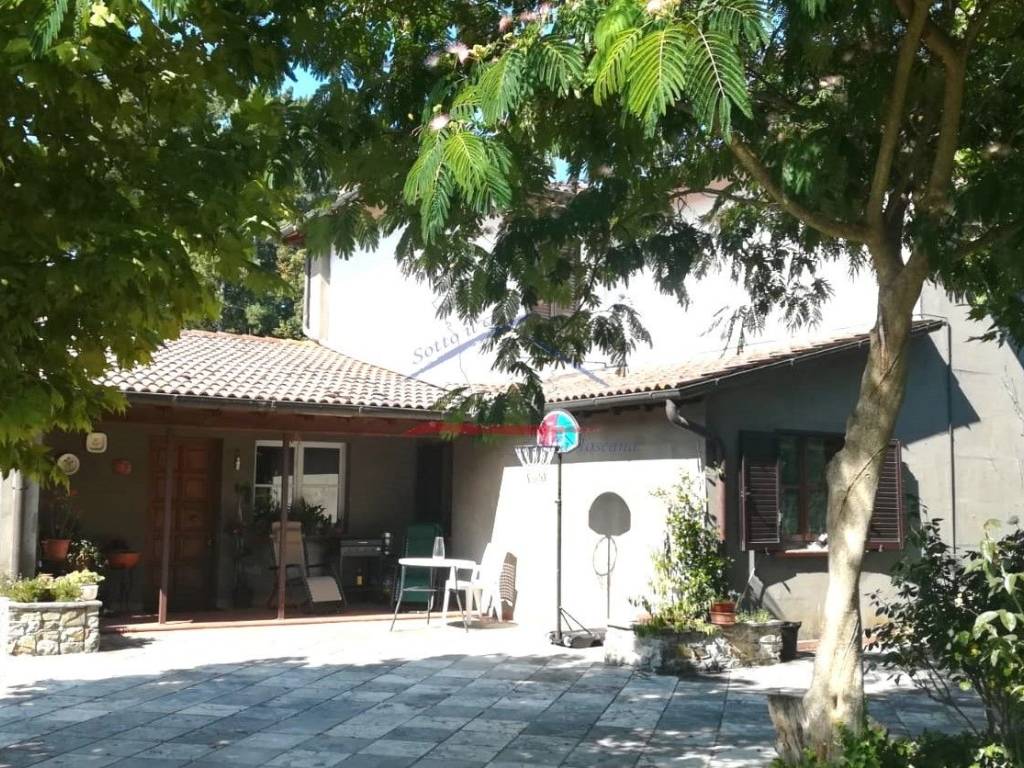Villa a Poppi in Via Roma - Foto 5