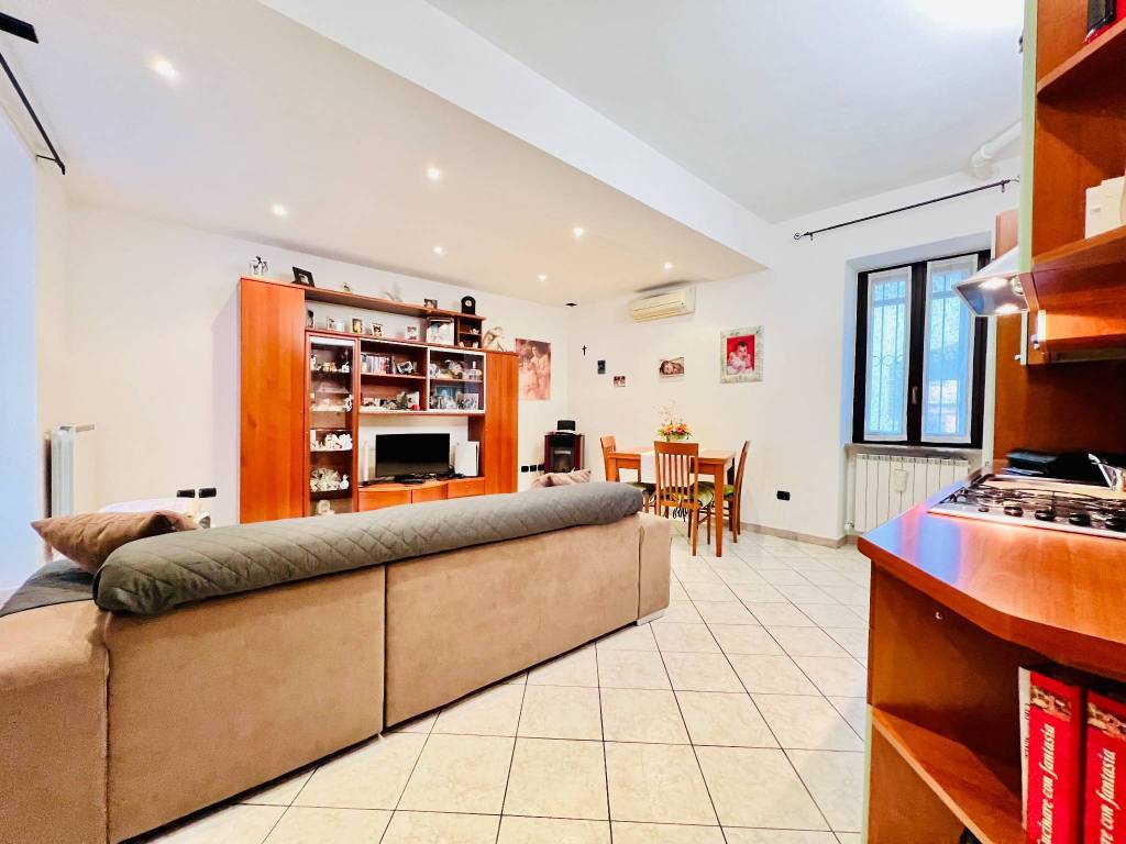 Appartamento a Lonate pozzolo in Via Isonzo, 7 - Foto 5