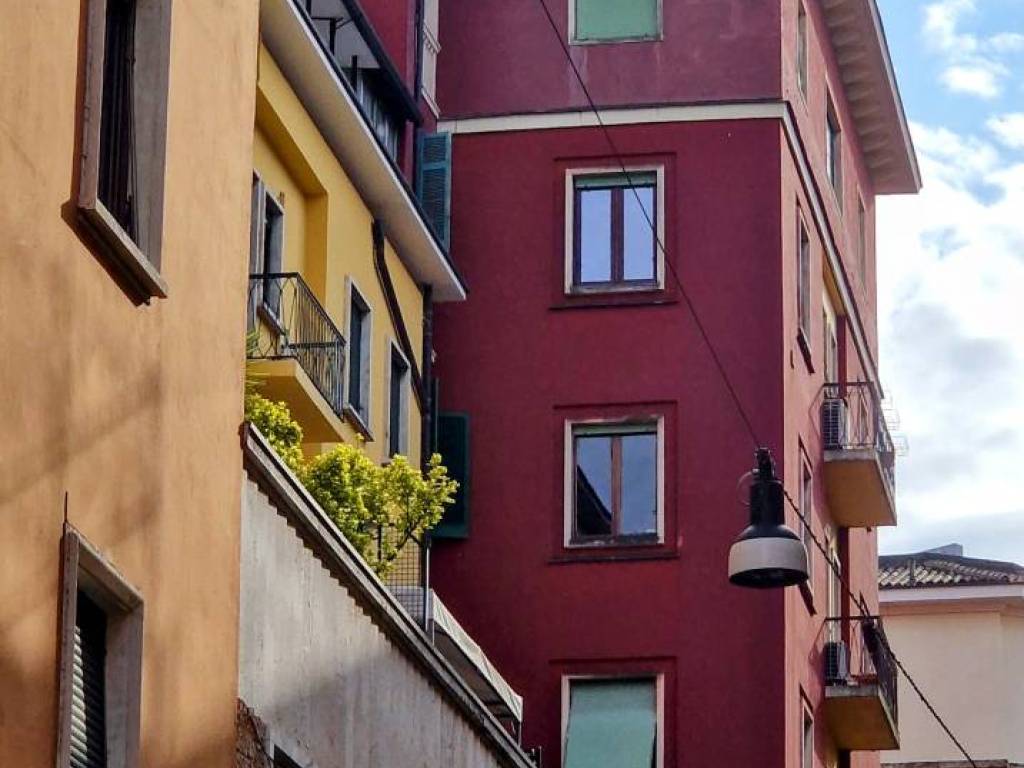 Appartamento a Verona in Piazzetta Serego - Foto 2