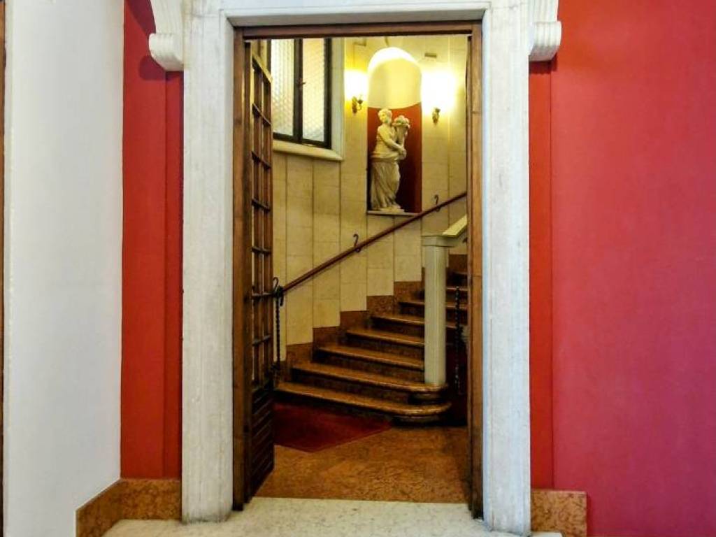 Appartamento a Verona in Piazzetta Serego - Foto 3