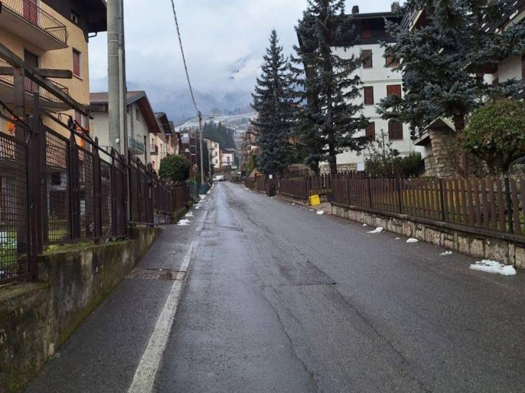 Box / garage a Borno in Via Milano, 5 - Foto 2