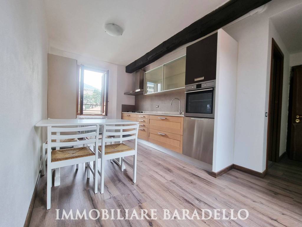 Appartamento a Como in Via Milano, 21 - Foto 2