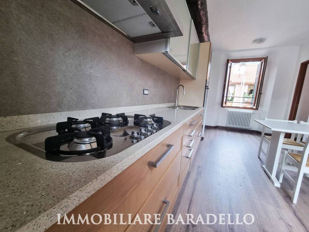 Appartamento a Como in Via Milano, 21 - Foto 4