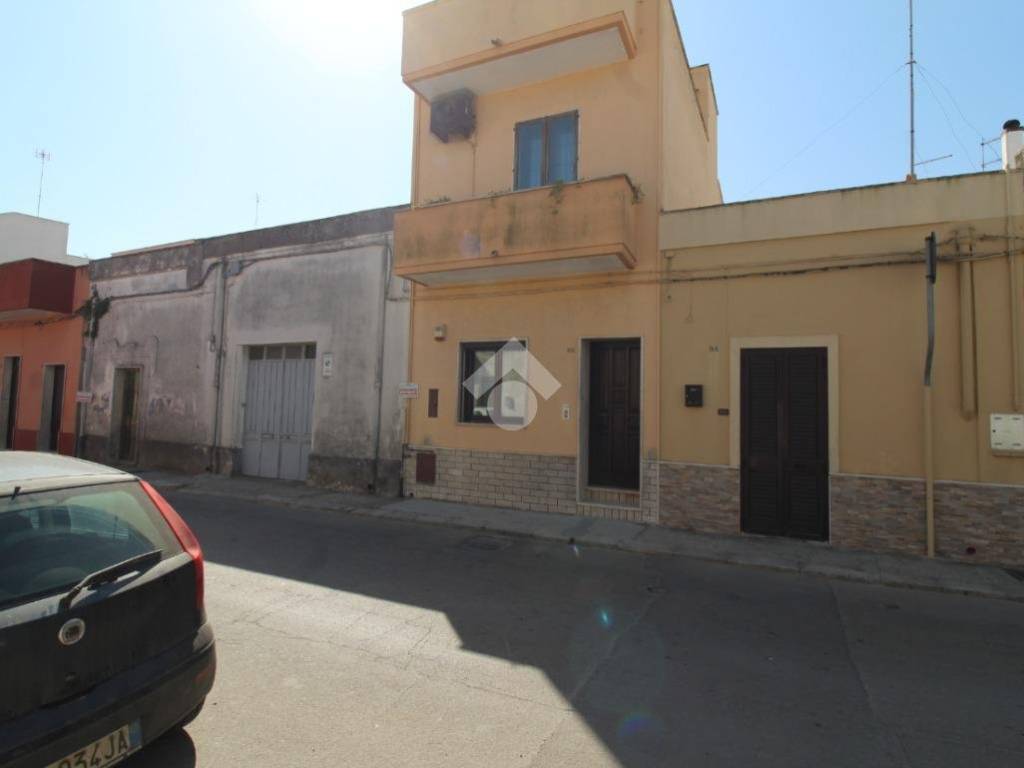 Casa indipendente a Brindisi in Via Stazione, 86 - Foto 3