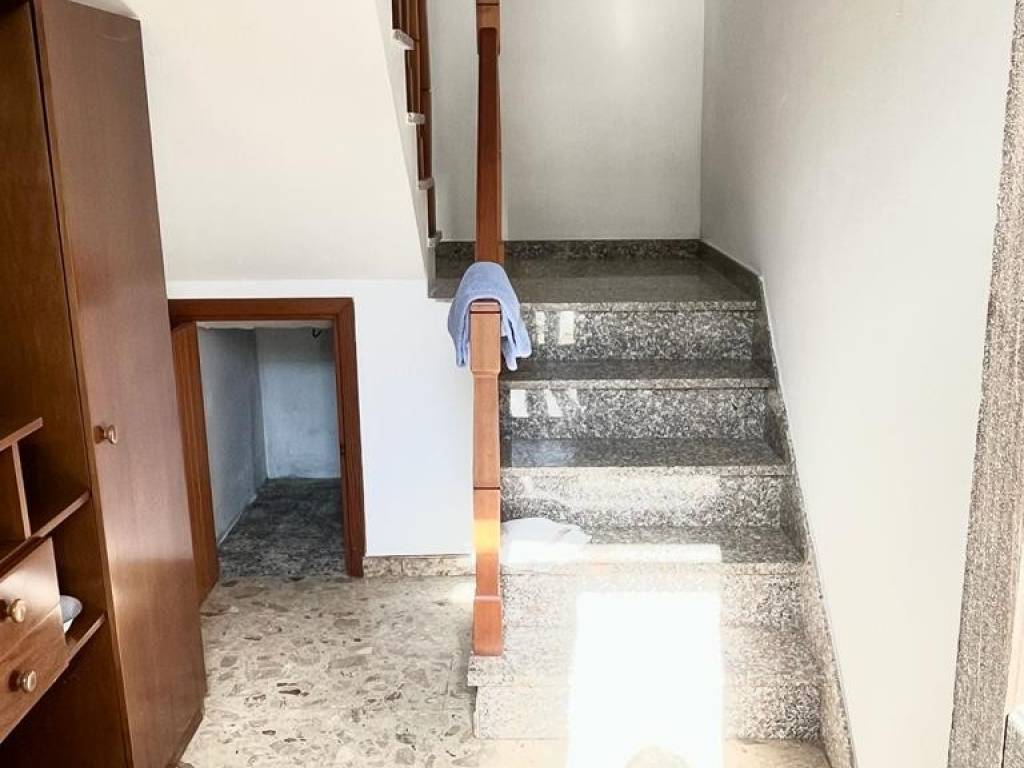 Casa indipendente a Sadali in Via Castellani - Foto 4