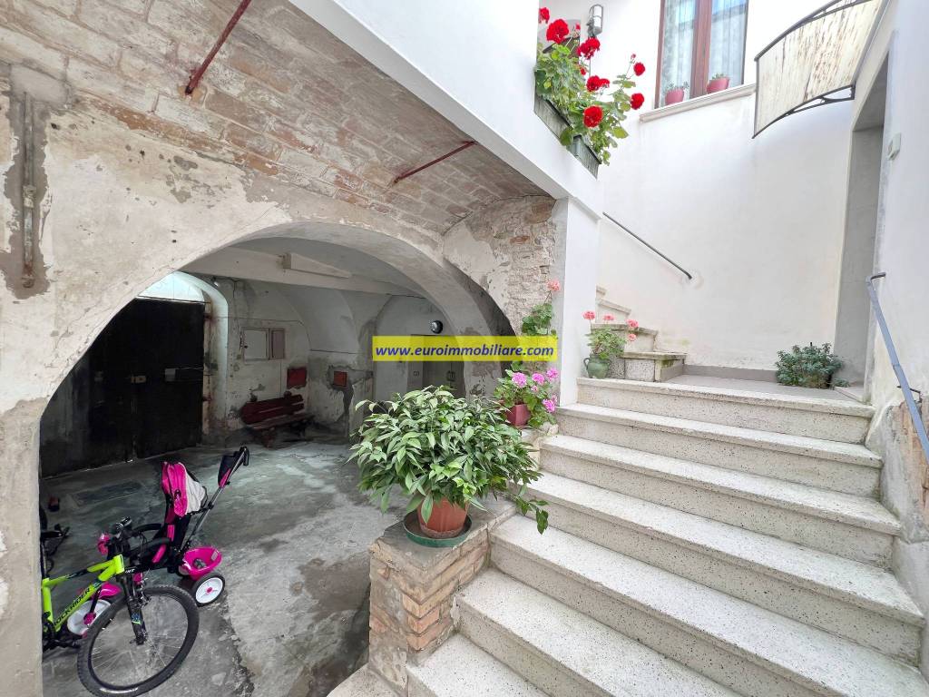 Casa indipendente a Atri in Via San Domenico - Foto 2