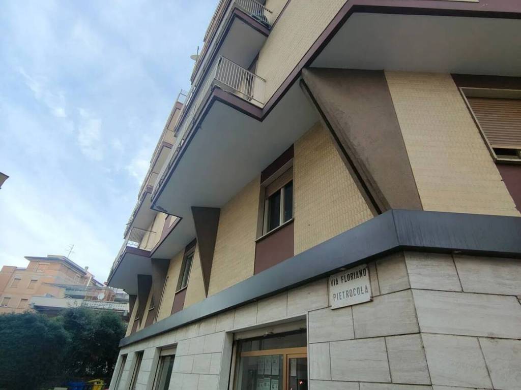 Palazzo / stabile a Chieti in Via Marino da Caramanico, 49 - Foto 4