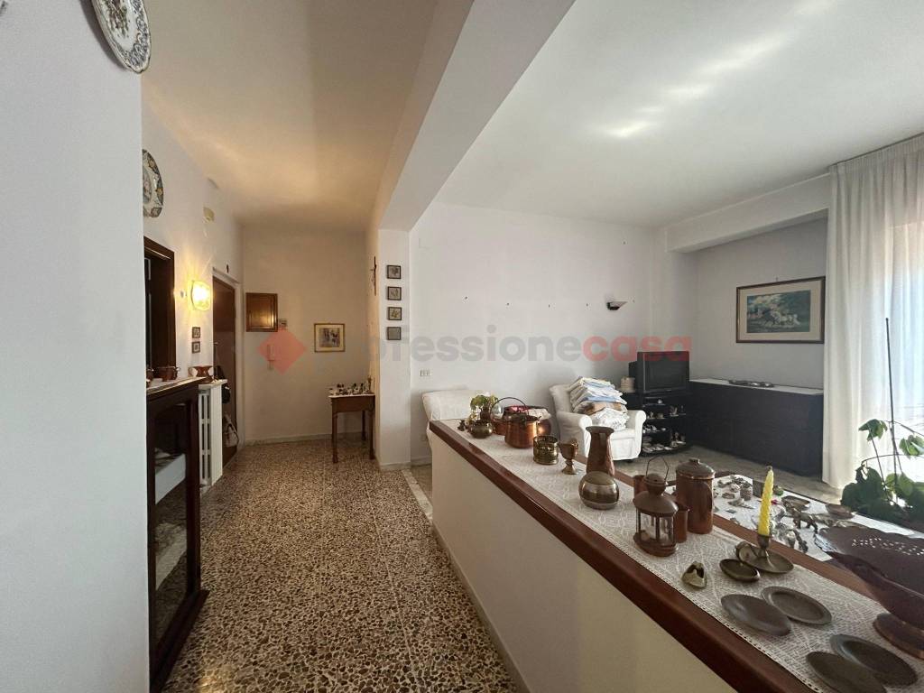 Appartamento a Grottaglie in Via Lazio, 3 - Foto 2