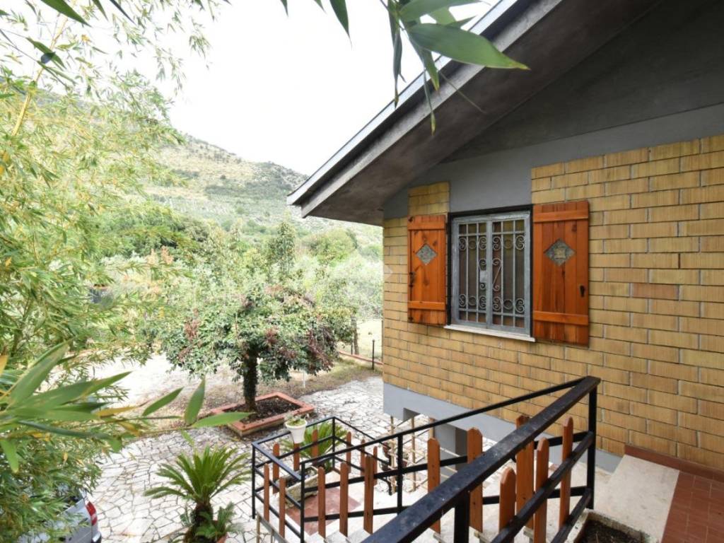Casa indipendente a Sonnino in Via Valle Fontana - Foto 5