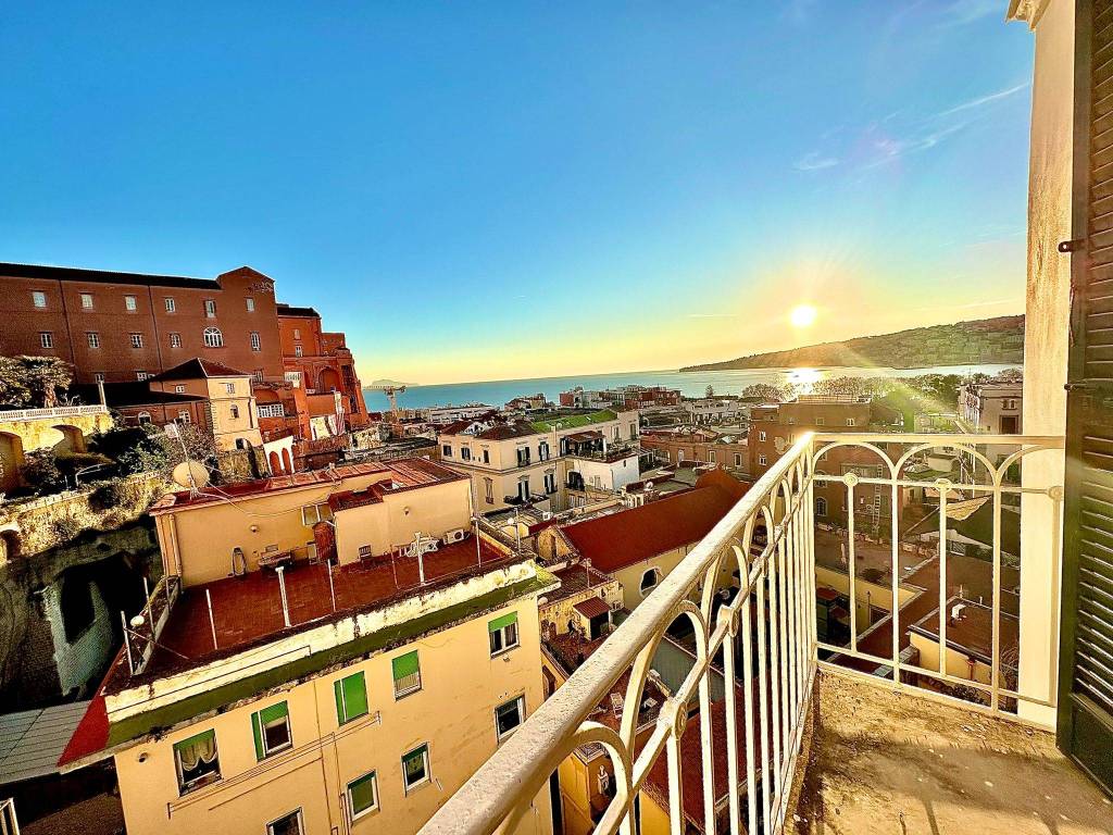 Appartamento a Napoli in Viale Calascione, 15 - Foto 3