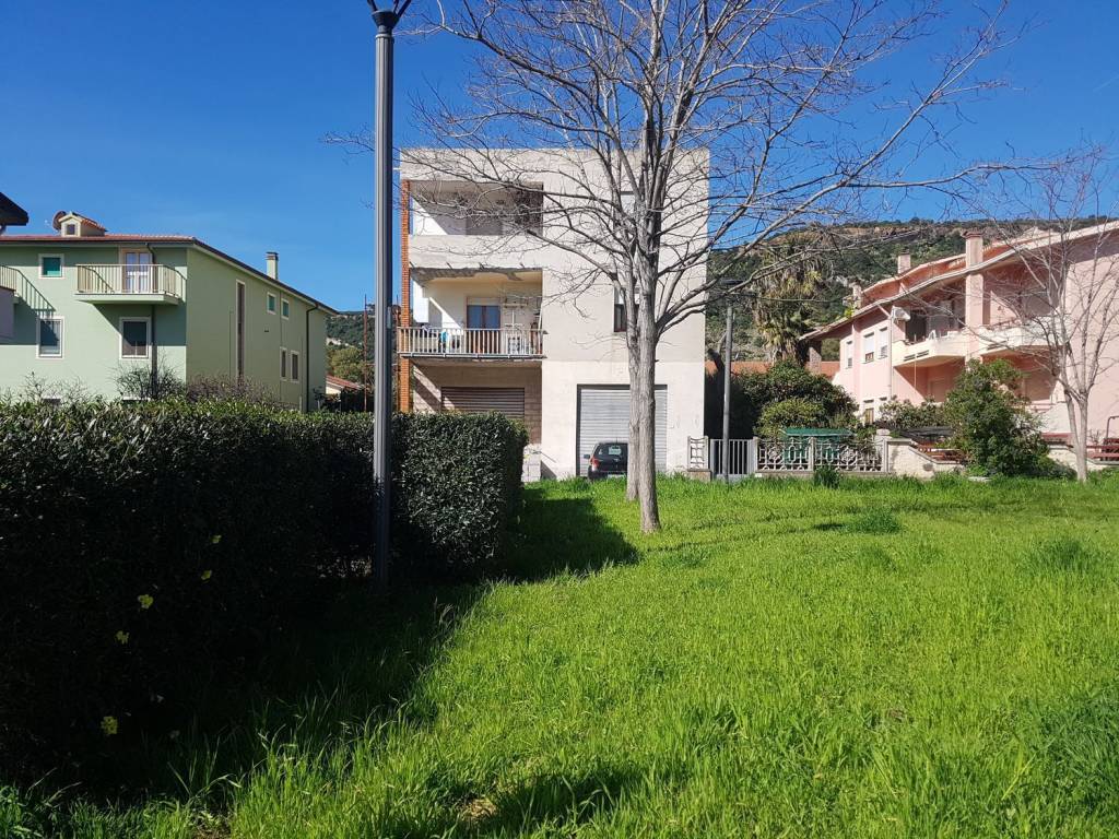 Appartamento a Bosa in Via Riviera del Corallo s.n.c - Foto 2