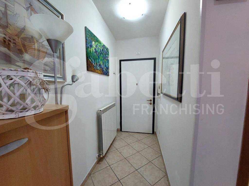 Appartamento a Alba adriatica in Via Ercole Falò, 20 - Foto 3