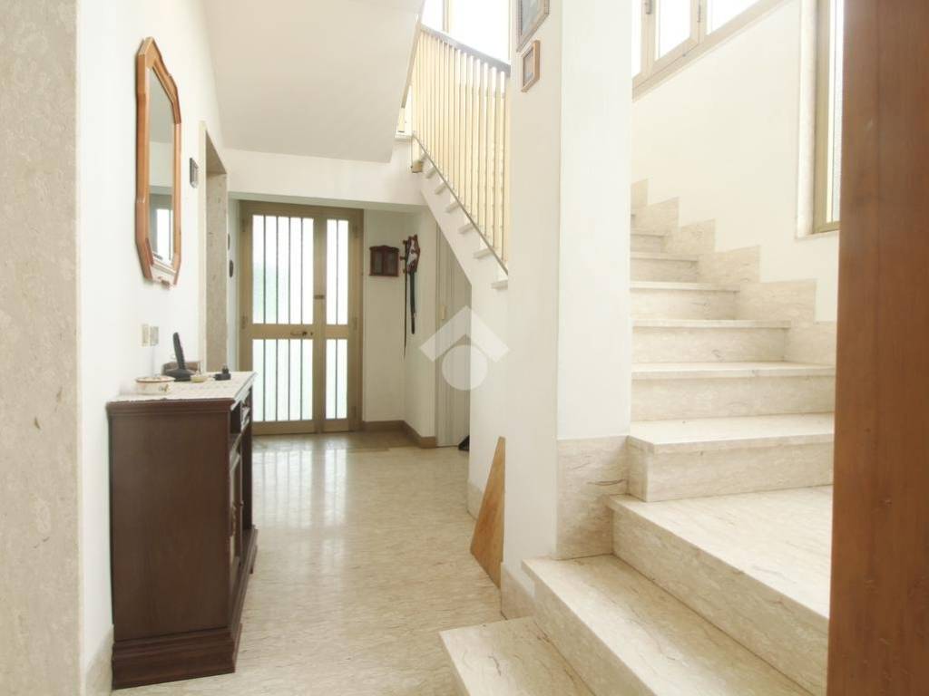 Casa indipendente a Teramo in V.le Europa, 58 - Foto 2