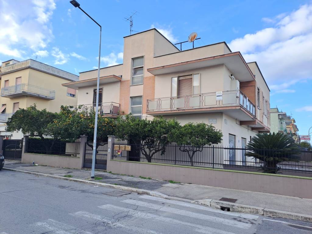 Appartamento a Aprilia in Via Leonardo da Vinci - Foto 2