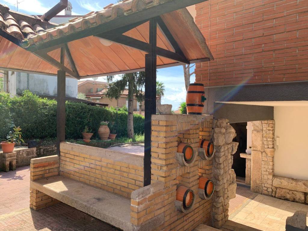 Villa a Norma in Via Martiri del Lavoro, 50 - Foto 4