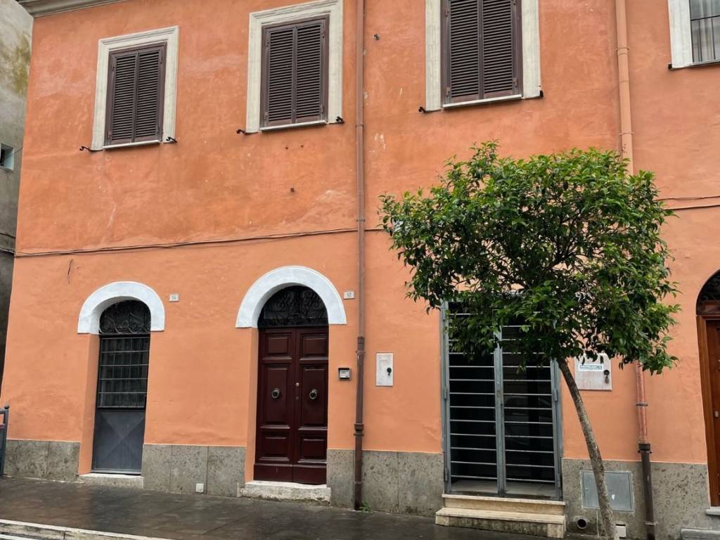 Immobile a Castel sant'elia in Via Umberto I, 10 - Foto 2