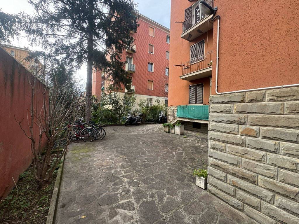 Appartamento a Bologna in Via Torquato Tasso, 8 - Foto 2
